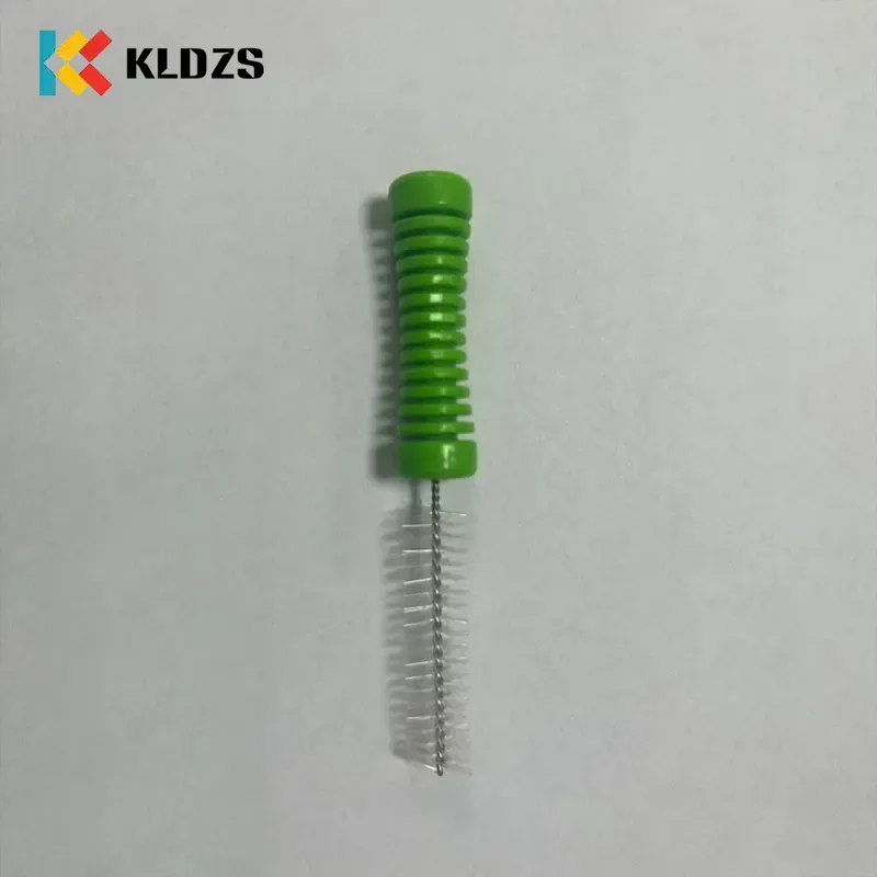 Endoskopický čisticí kartáček 8 mm x 80 mm